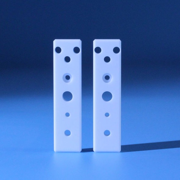 Machinable ceramic structural components