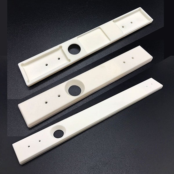 Alumina Ceramic Components