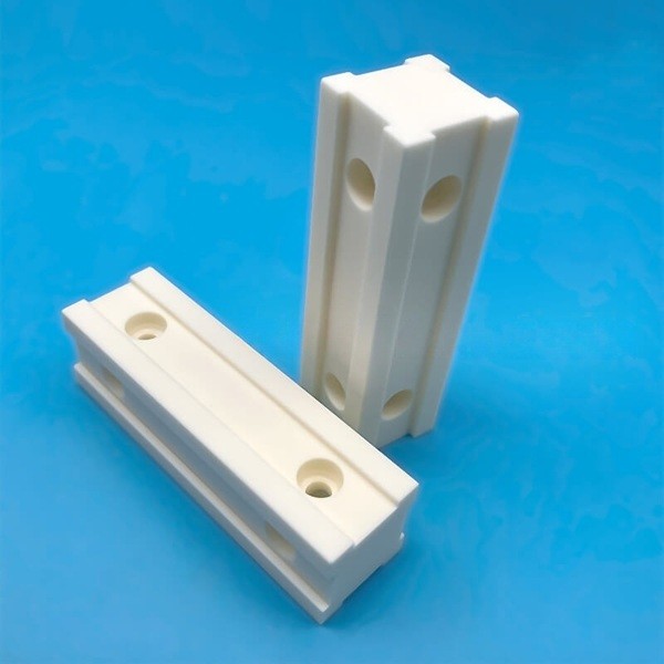 Alumina Ceramic Components